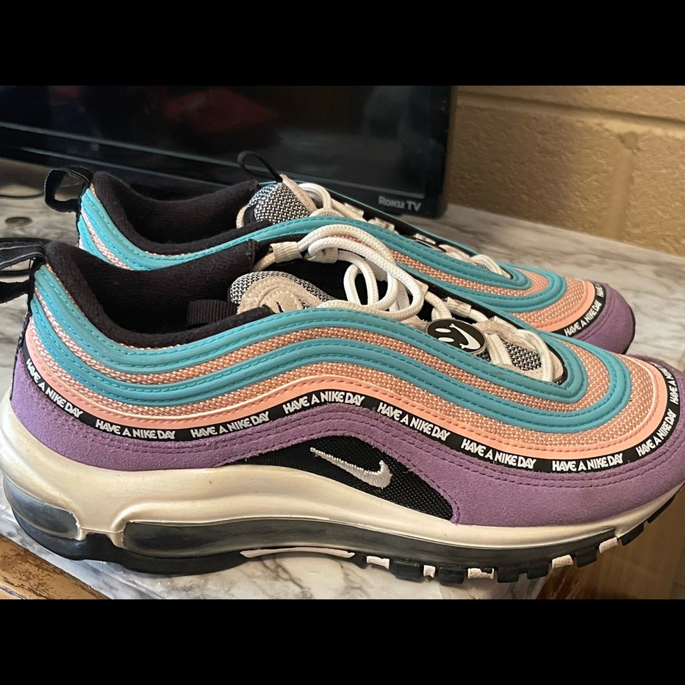 Nike 6.5Y Air Max 97